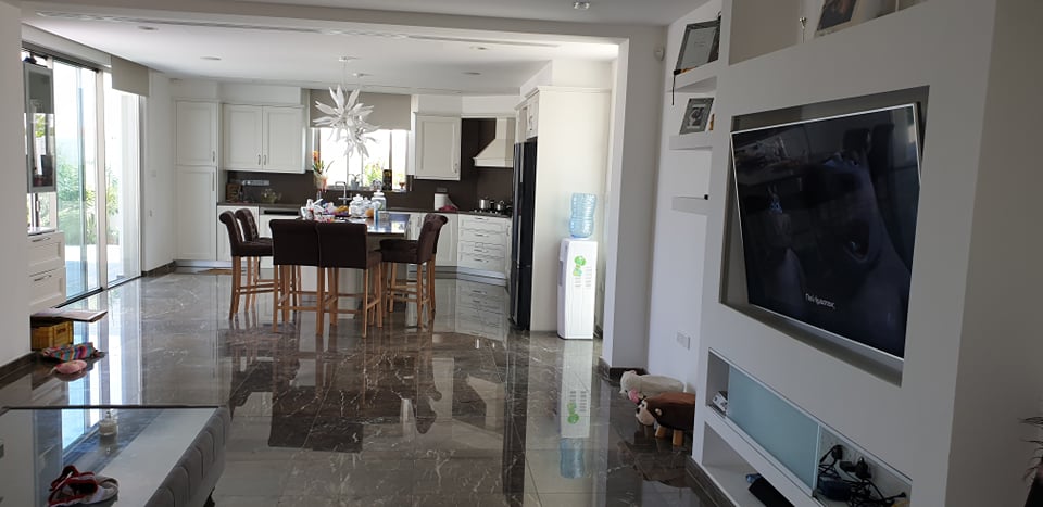 Dom 5 pokojów 480 m² Oroklini, Cyprus