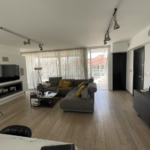 Luxurious Penhouse In City Center With Views  Akademias Park
