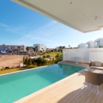 Waterfront Contemporary Chic!