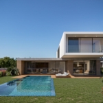 Immaculate Villa Offers Great Lifestyle