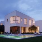 Immaculate House By The Beach