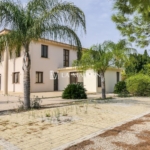 Sensational Hassle Free Living!