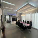 Contemporary Chic with Parkside Poise