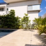 Gorgeous, Warm, Opulent Living With A Fabulous Feel